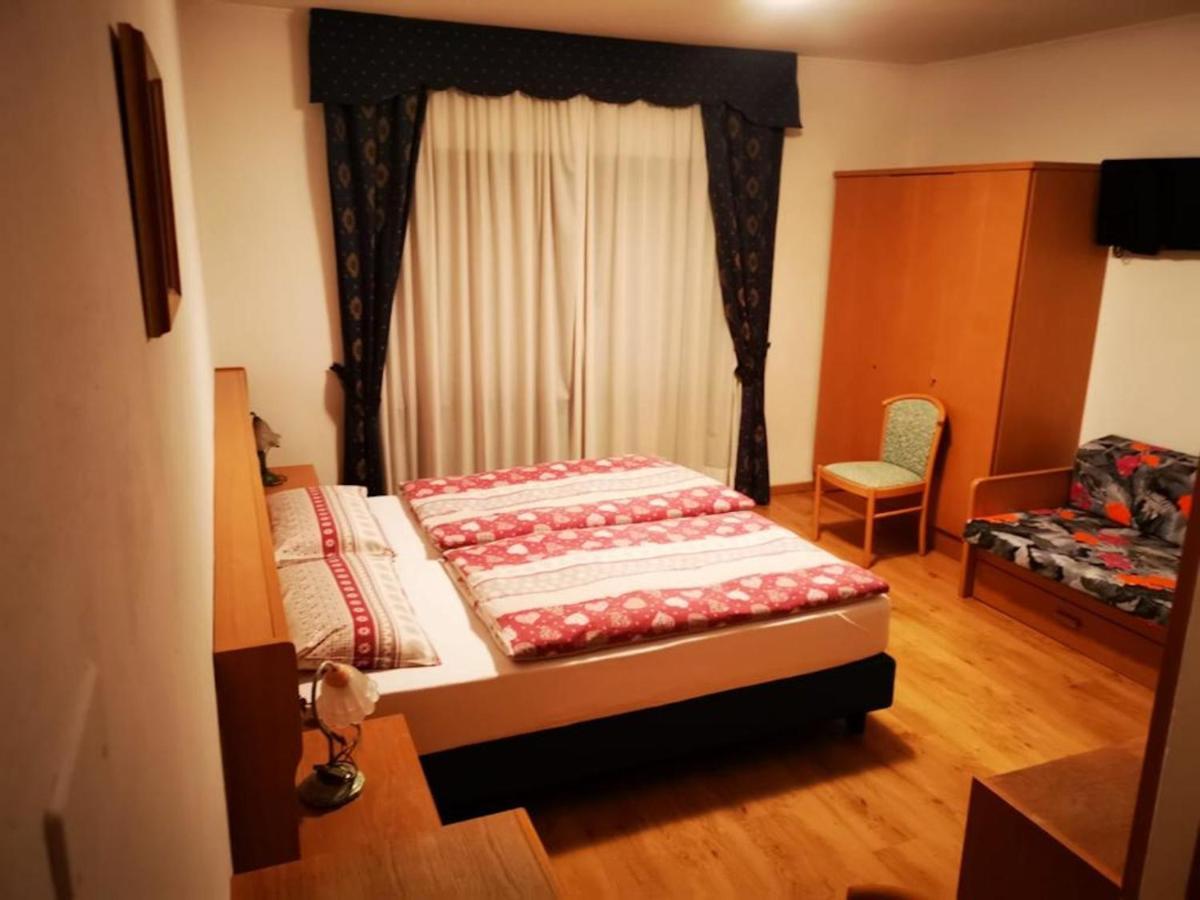 Hotel Rosalpina Рокка-Пьеторе Экстерьер фото