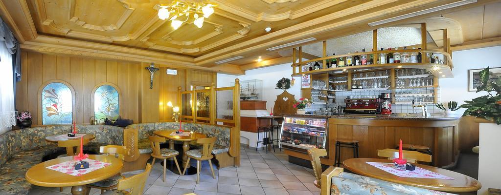 Hotel Rosalpina Рокка-Пьеторе Экстерьер фото